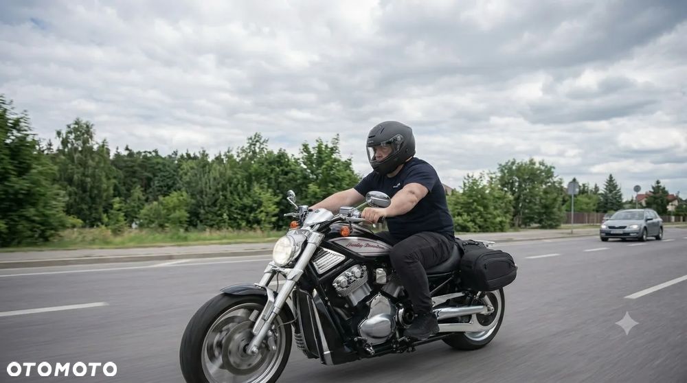 Harley-Davidson V-Rod Street Rod - 2
