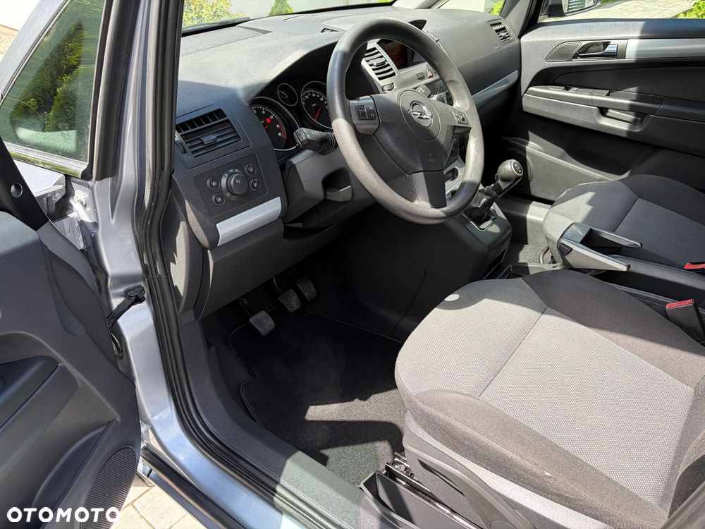 Opel Zafira 1.8 Family - 16
