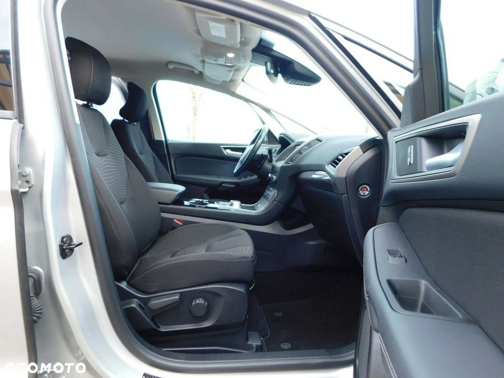 Ford S-Max - 9