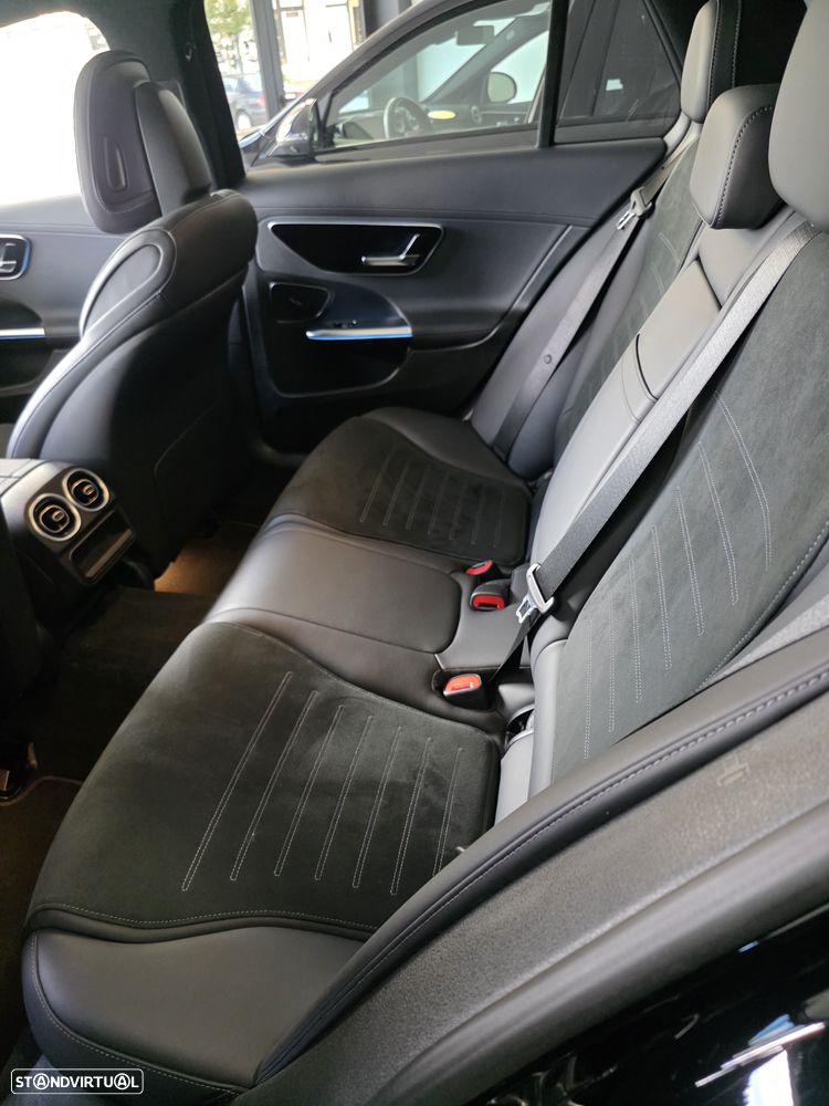 Mercedes-Benz C 300 e T 9G-TRONIC AMG Line - 22