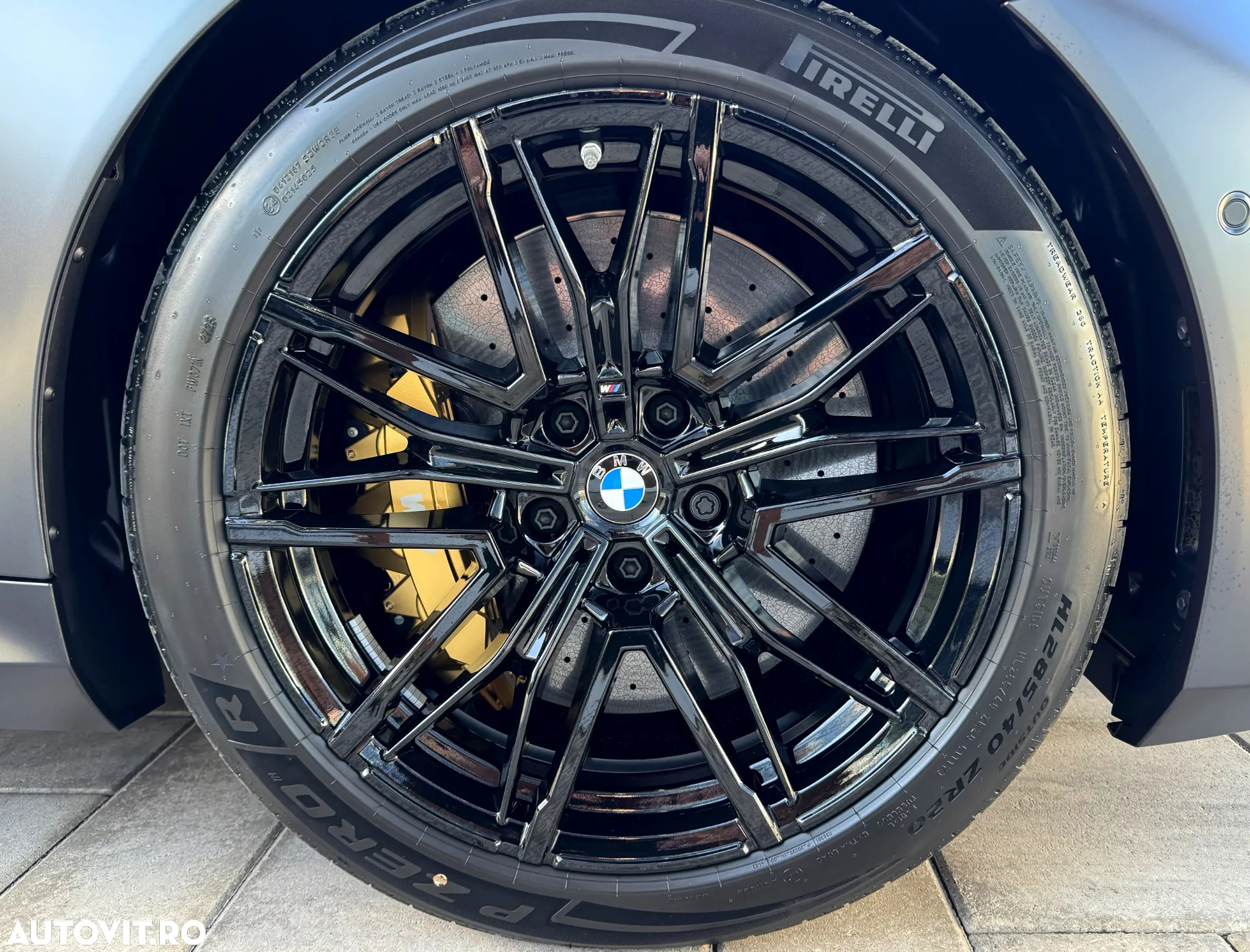 BMW M5 xDrive - 11