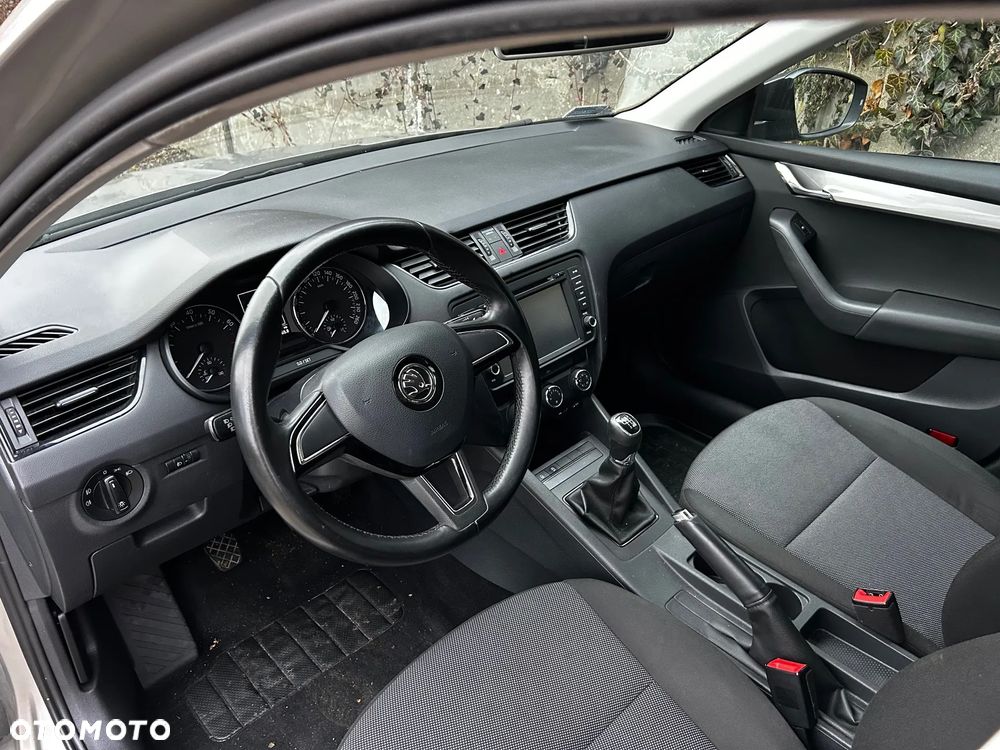 Skoda Octavia 1.4 TSI Active - 11