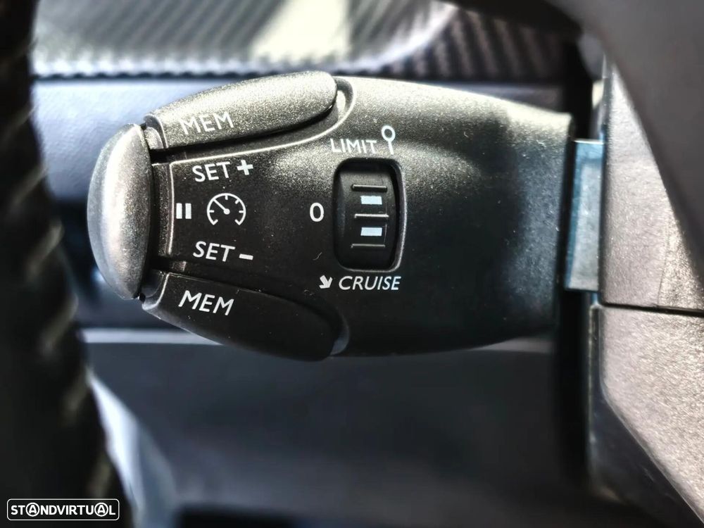 Peugeot 208 1.2 PureTech Active - 15