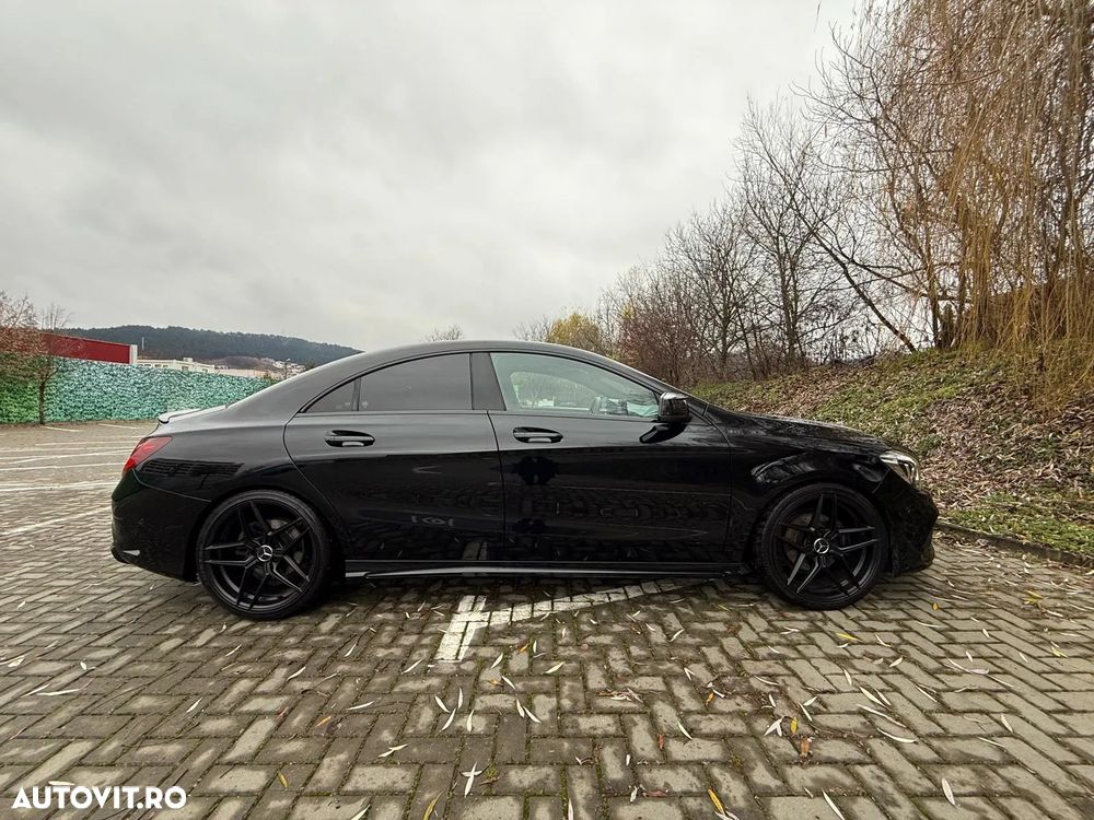 Mercedes-Benz CLA Shooting Brake 180 7G-DCT AMG Line - 11