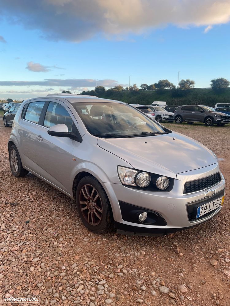 Chevrolet Aveo 1.2 LT - 4