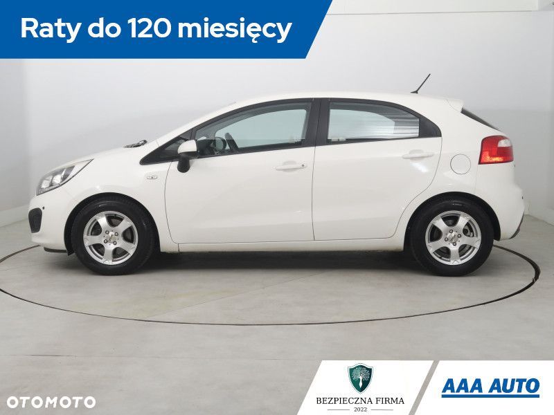 Kia Rio - 4