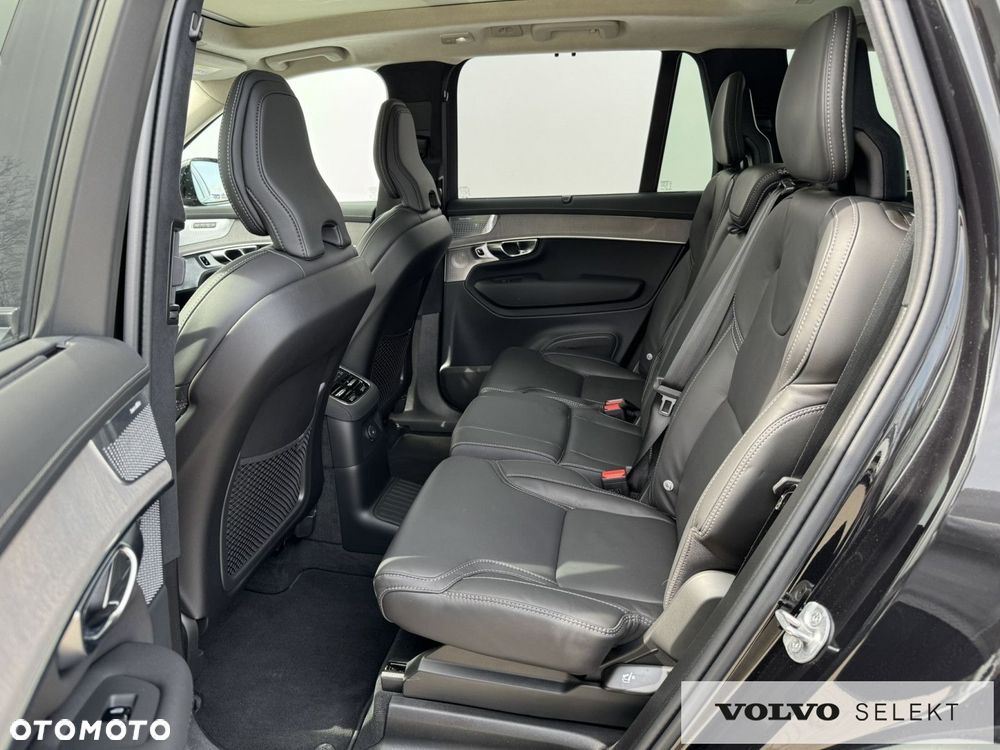 Volvo XC 90 T8 AWD Plug-In Hybrid Ultra Dark 7os - 13