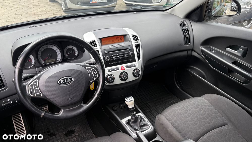 Kia Ceed - 20