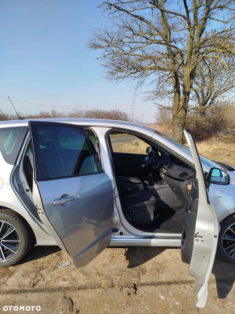 Renault Scenic Energy dCi 130 Start & Stop Bose Edition - 22