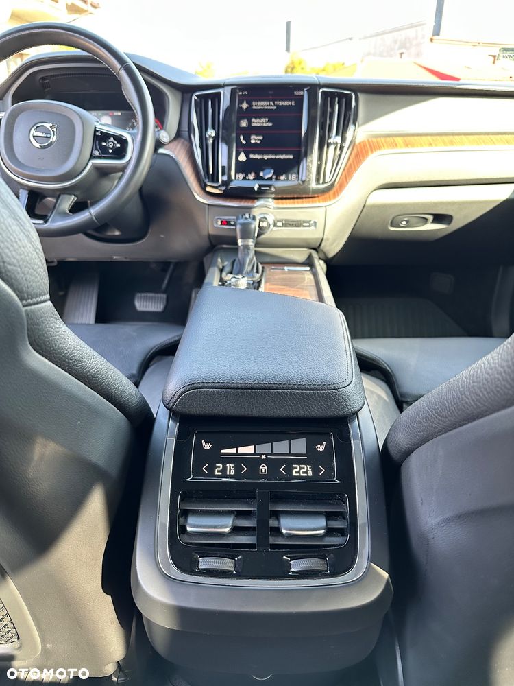 Volvo XC 60 T6 AWD Inscription - 12