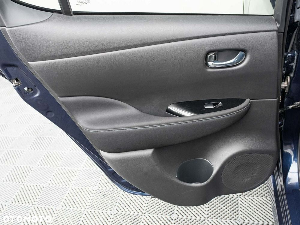 Nissan Leaf 40kWh N-Connecta - 25