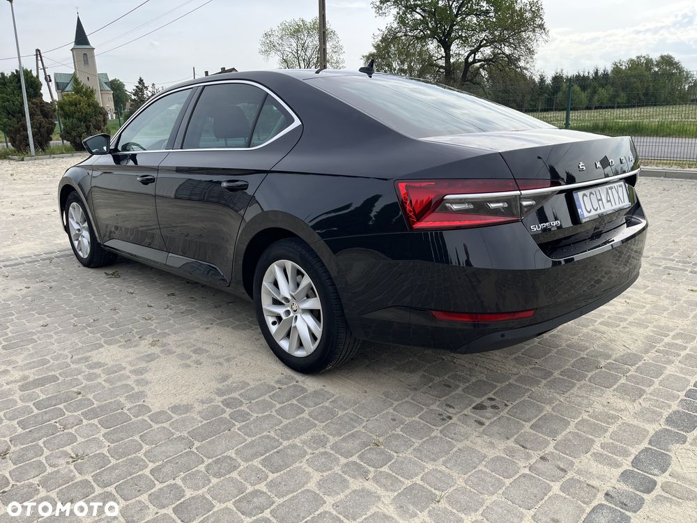 Skoda Superb 2.0 TDI SCR Style DSG - 3