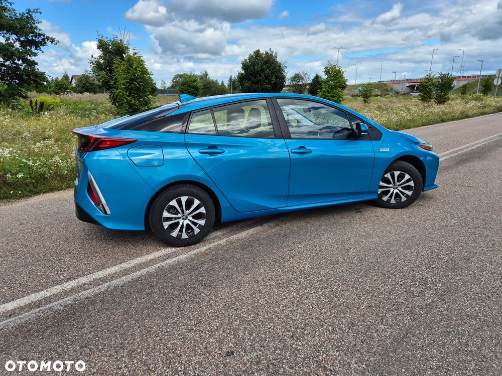 Toyota Prius Hybrid Comfort - 4
