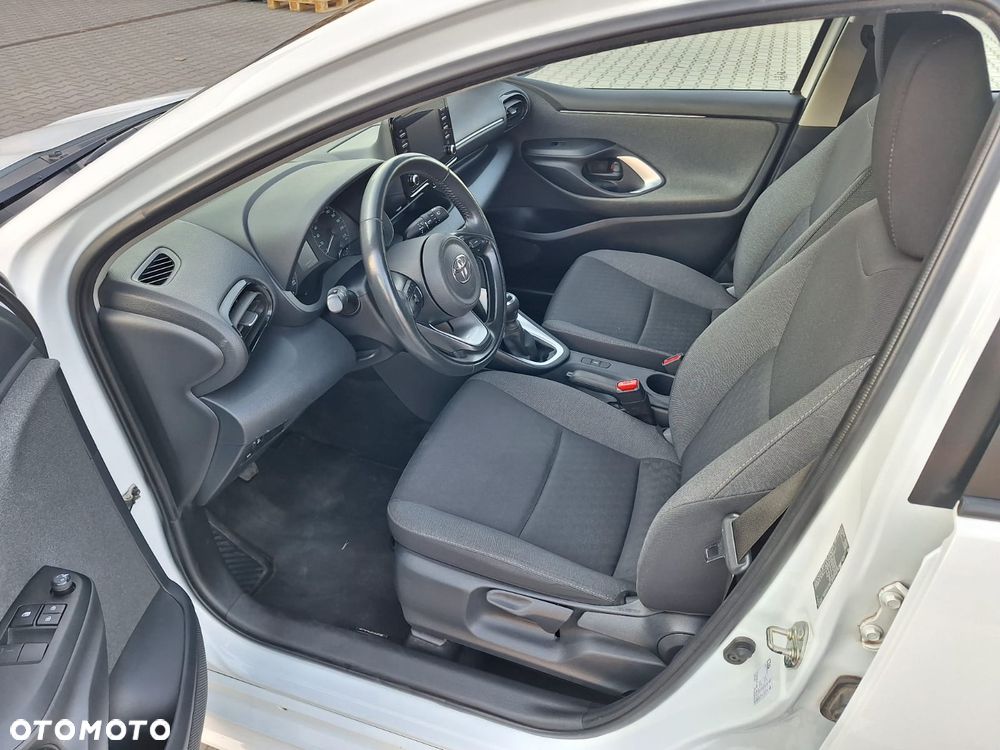 Toyota Yaris 1.5 Comfort - 11