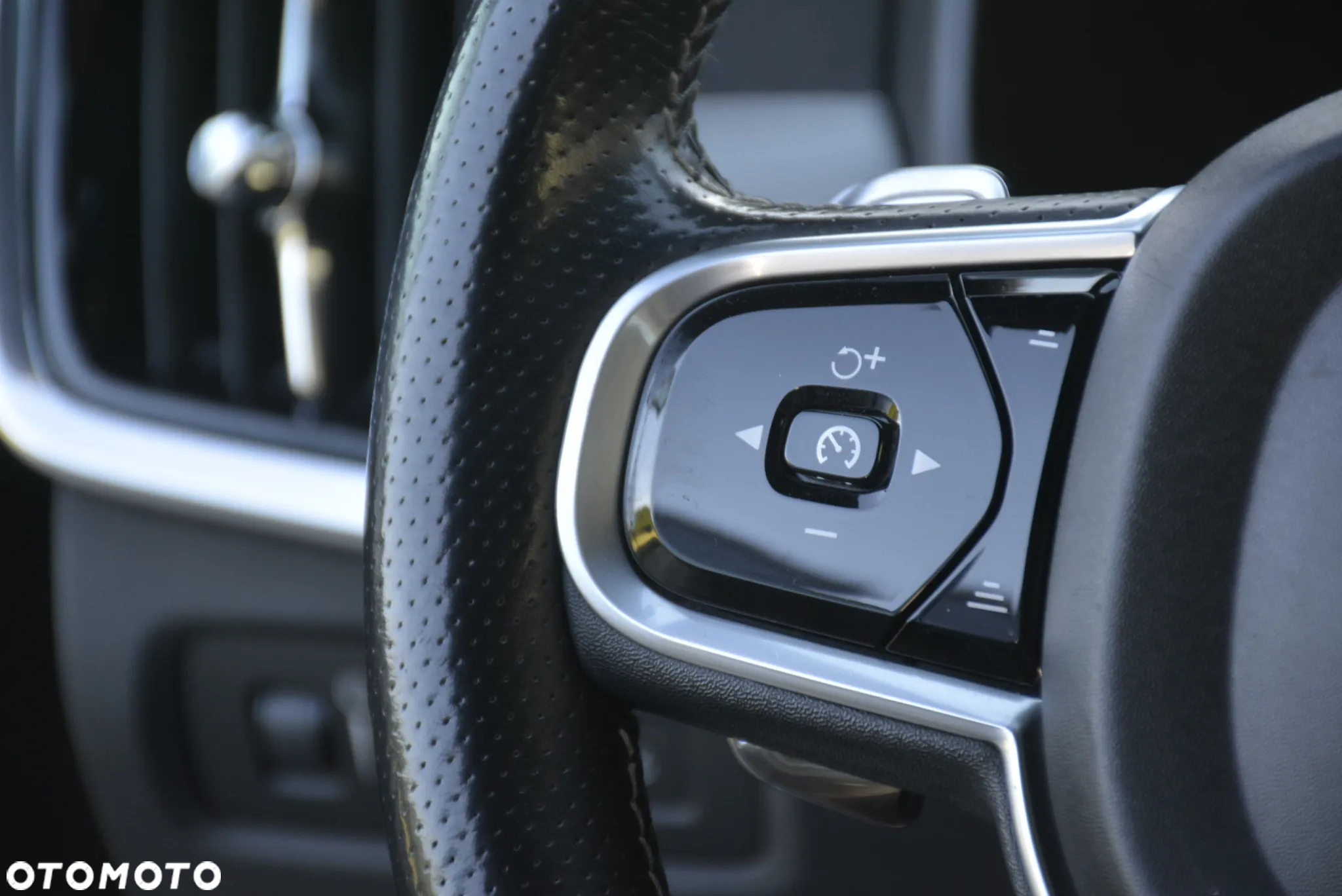Volvo S90 D4 Geartronic R Design - 22