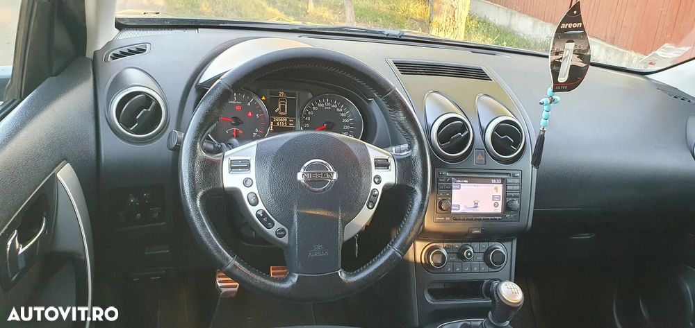 Nissan Qashqai 1.6 DCI Start/Stop Tekna - 9