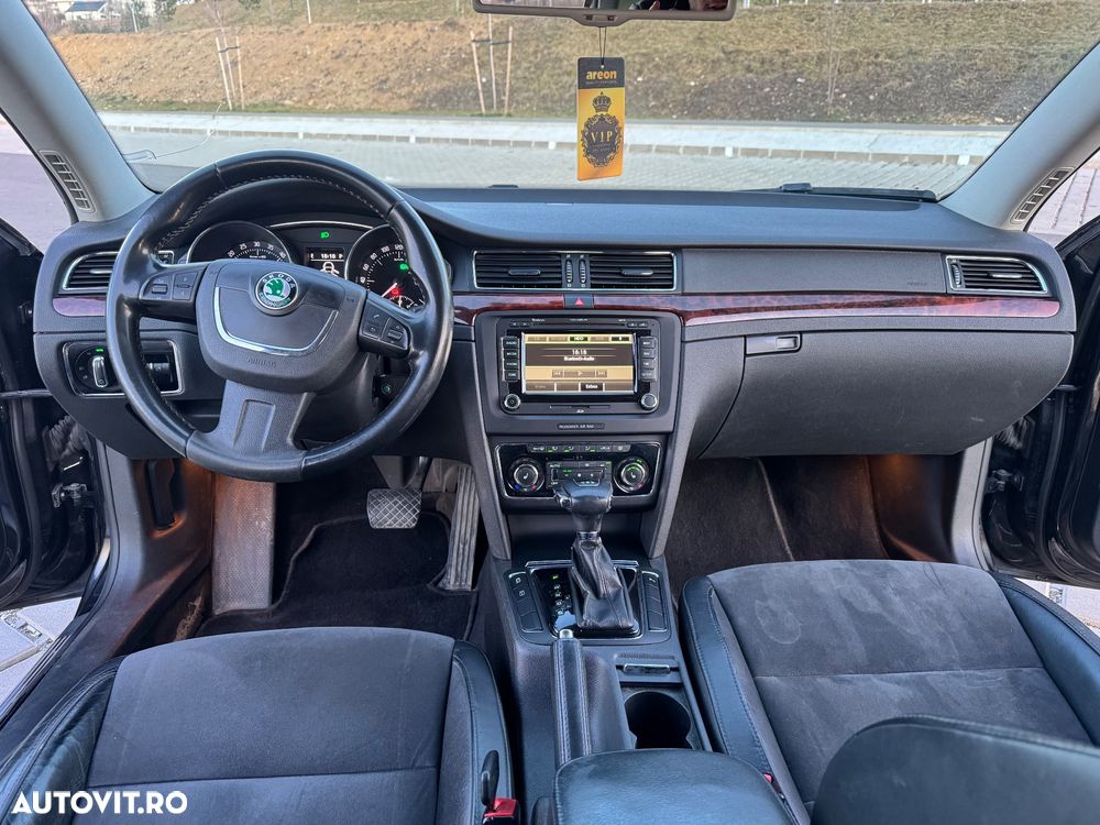 Skoda Superb 2.0 TDI DSG Ambition - 12