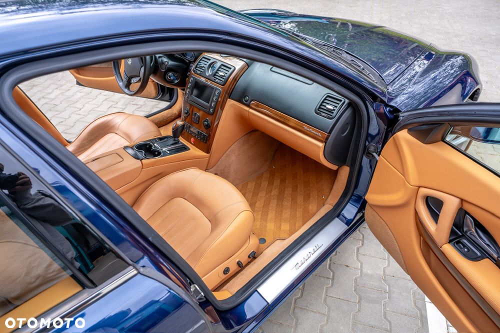 Maserati Quattroporte - 8