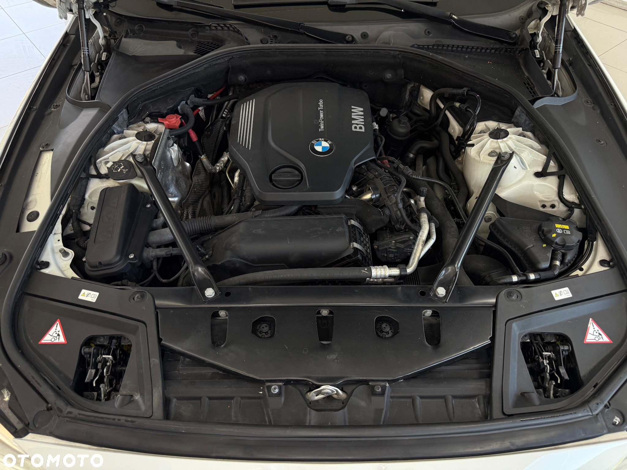 BMW Seria 5 520d - 16