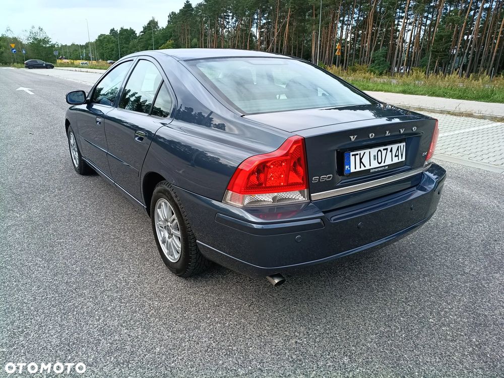 Volvo S60 2.4 Momentum - 2