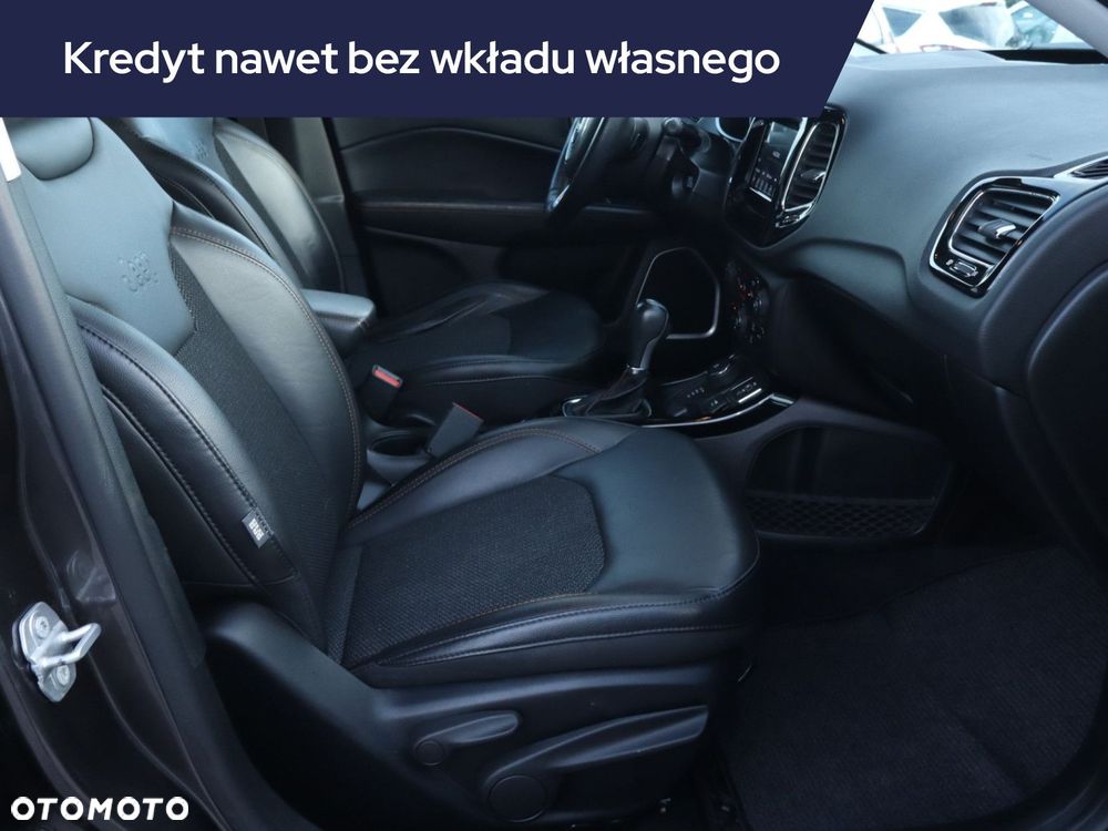 Jeep Compass - 11