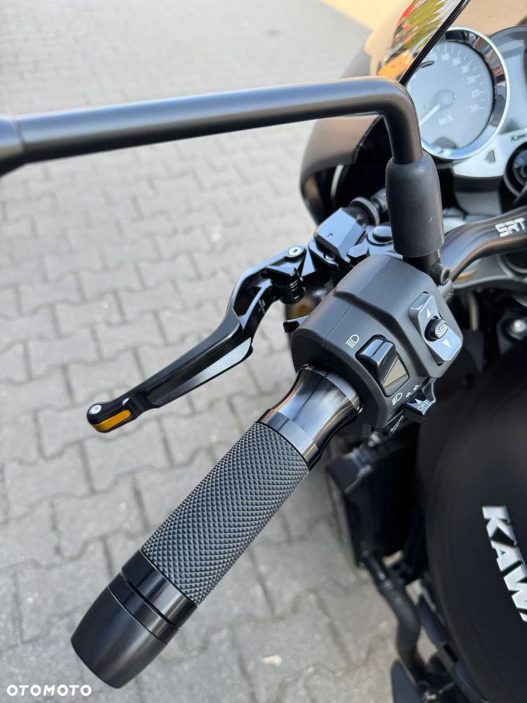 Kawasaki Z 900 RS - 16