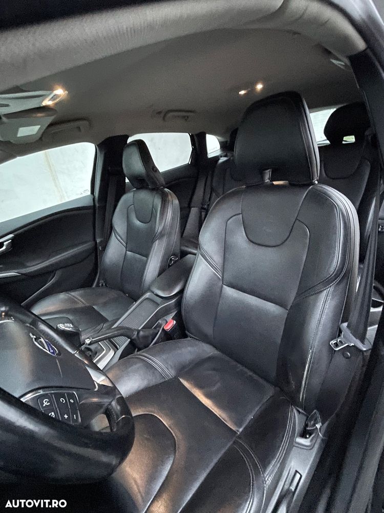 Volvo V40 D3 - 6