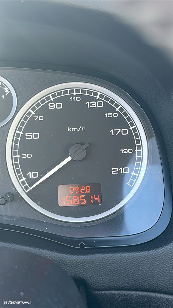 Peugeot 307 1.4 16V Navtech - 13