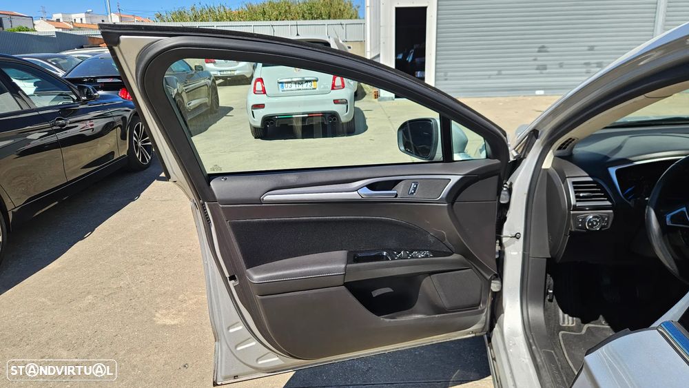 Ford Mondeo SW 1.5 TDCi Titanium - 9