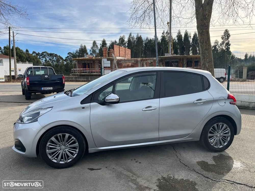 Peugeot 208 1.2 PureTech Style - 4