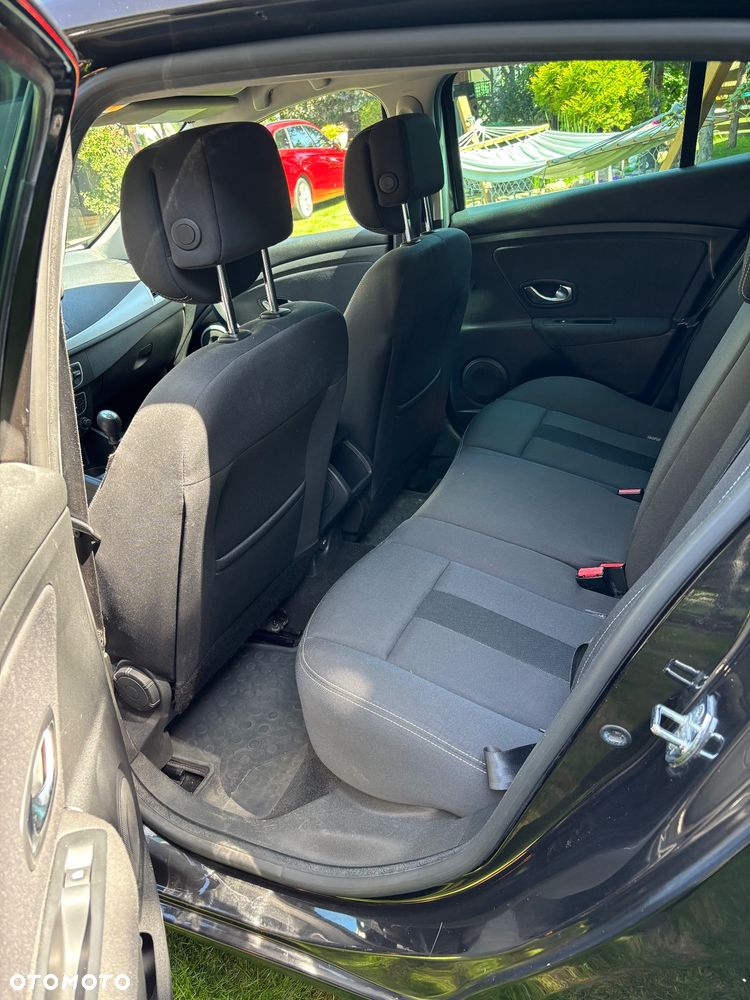 Renault Megane 1.5 dCi Dynamique - 11