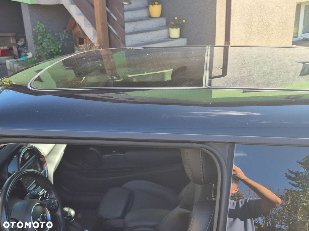 MINI Cooper Standard - 12