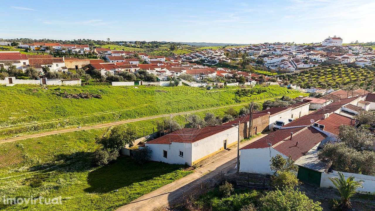 Moradia T2 para venda - Grande imagem: 2/31