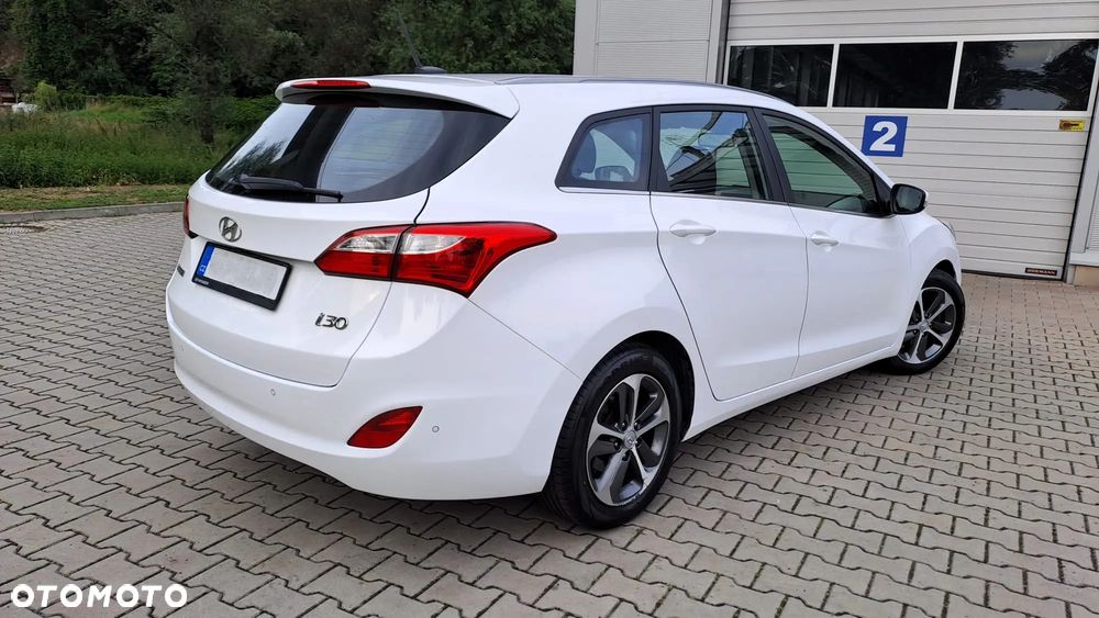 Hyundai i30 1.6 GDI Premium - 15