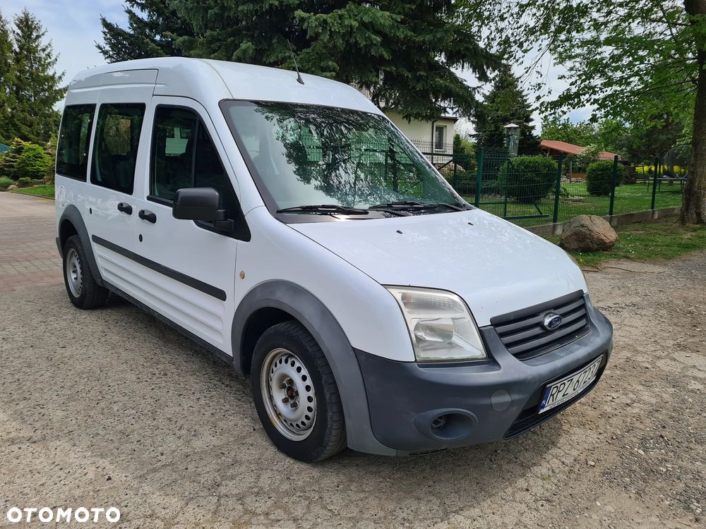 Ford Tourneo Connect - 8