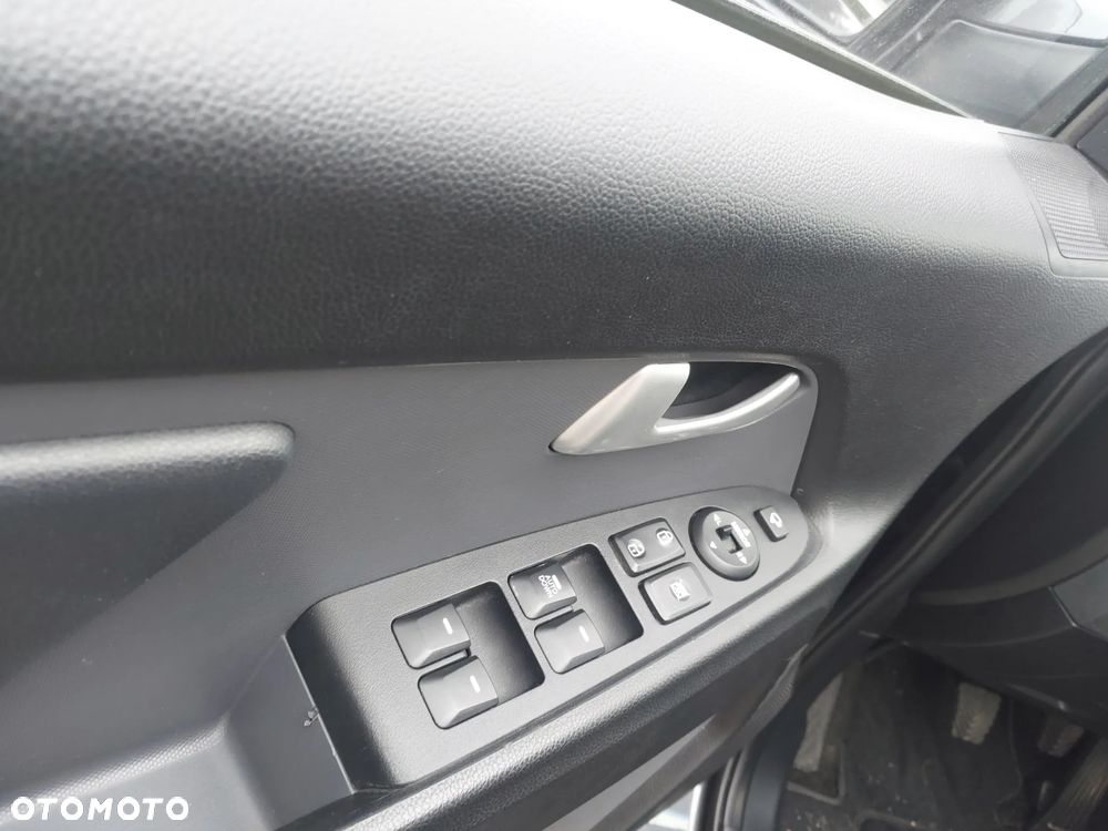 Kia Sportage 1.7 CRDI Business Line L 2WD - 9