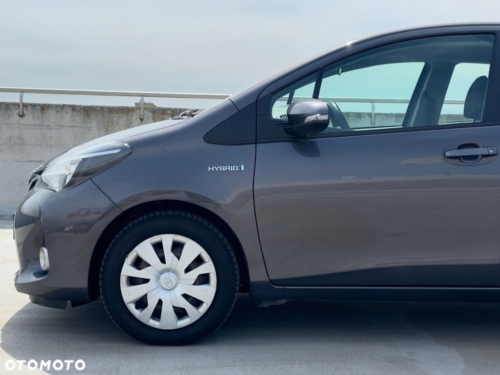 Toyota Yaris Hybrid 100 Premium EU6 - 4