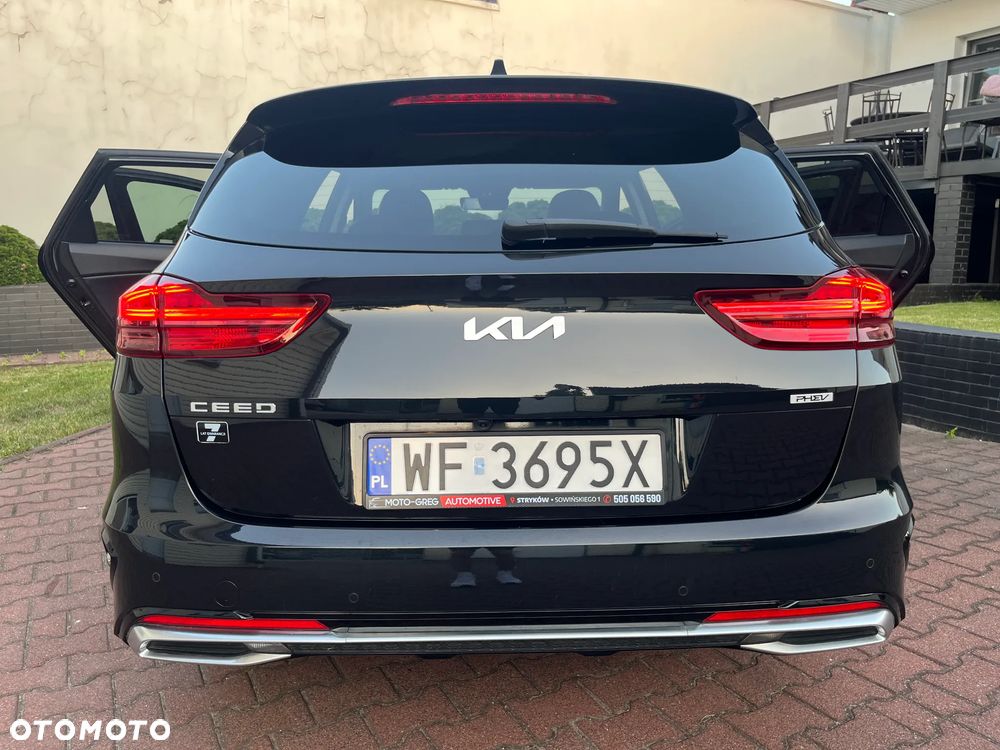 Kia Ceed 1.6 GDI PHEV Business Line DCT - 32