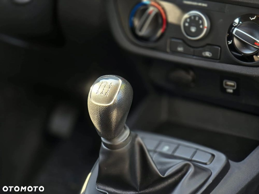 Hyundai i10 - 15