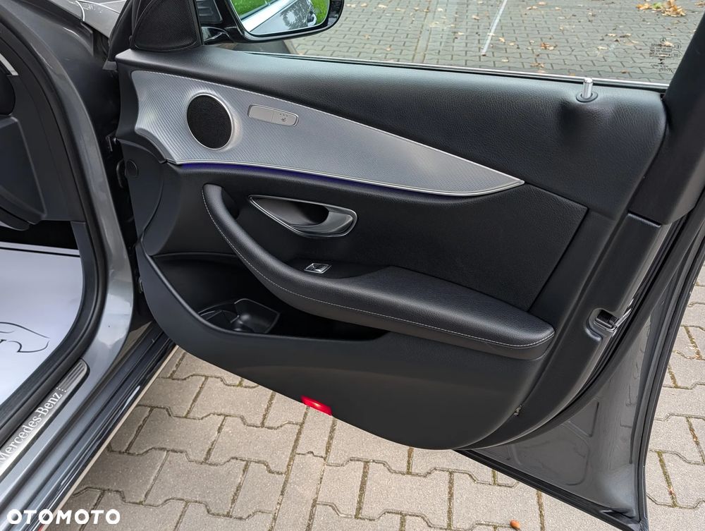 Mercedes-Benz Klasa E 220 d 9G-TRONIC Avantgarde - 30