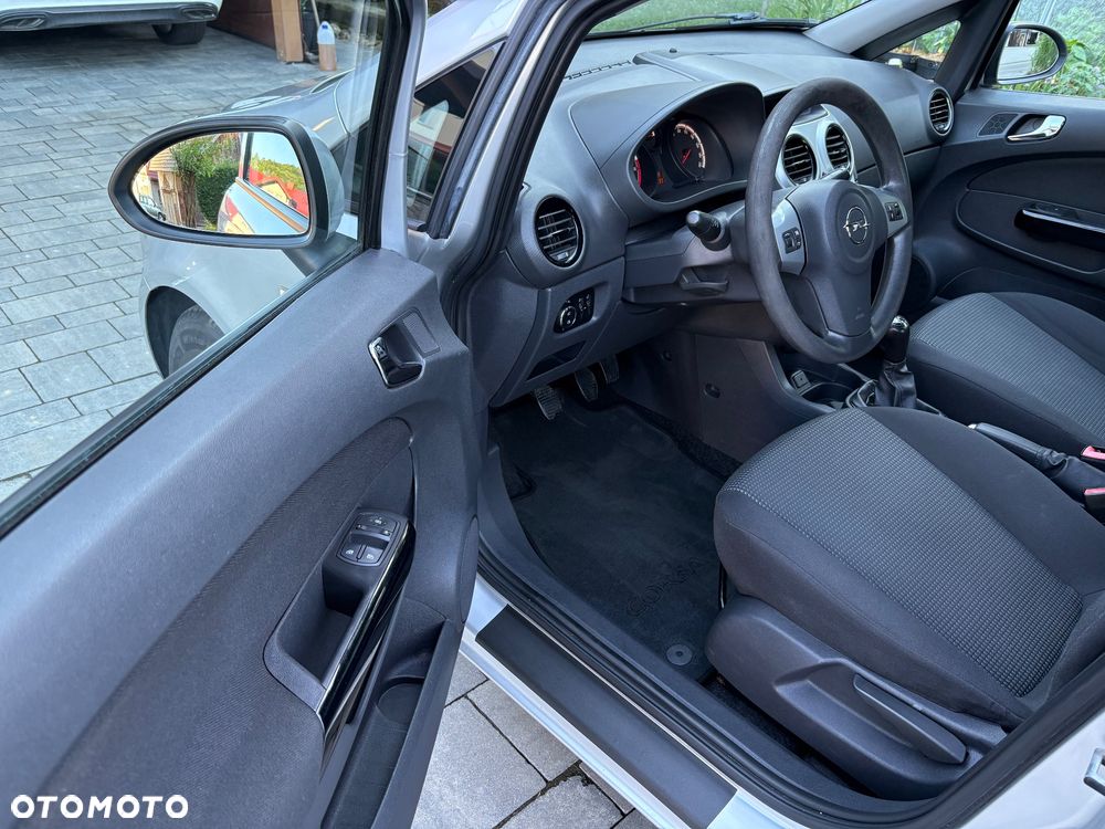 Opel Corsa - 23