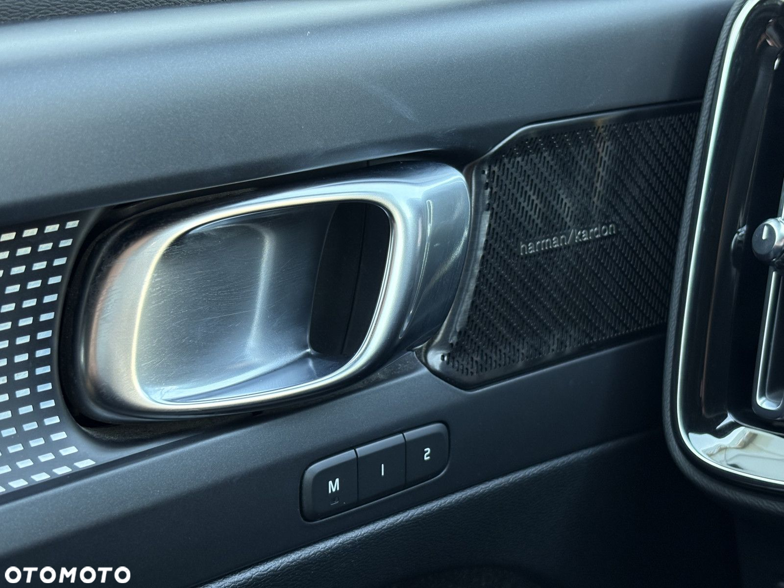 Volvo XC 40 - 23