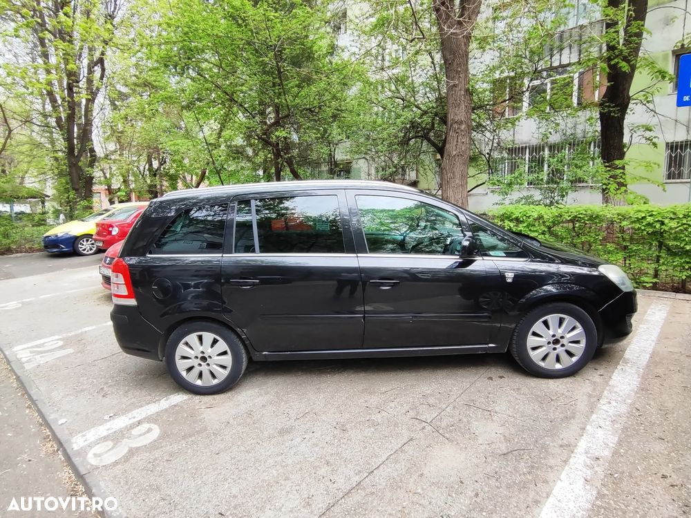 Opel Zafira 1.8 Cosmo - 2