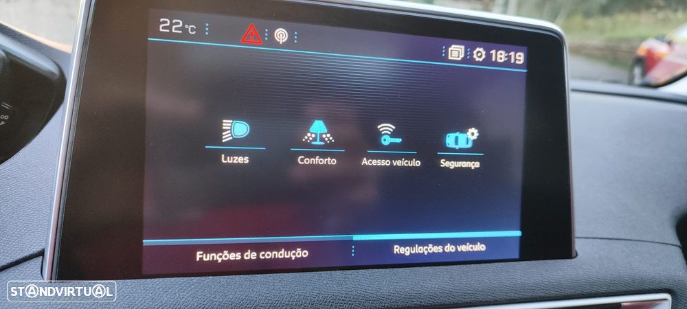 Peugeot 3008 1.6 BlueHDi GT Line Grip Control EAT6 - 36