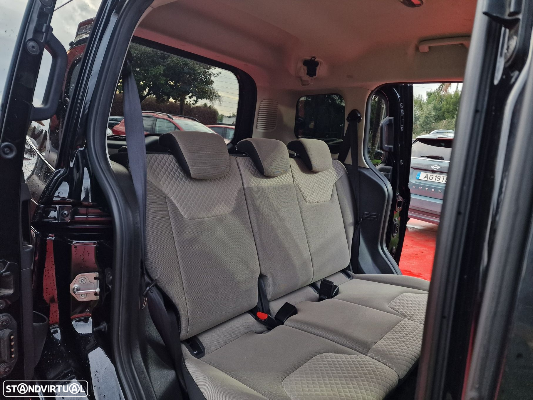 Ford Tourneo Courier 1.0 EcoBoost Titanium - 15