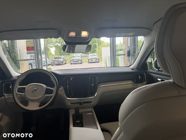 Volvo V60 B4 B Plus Bright - 32