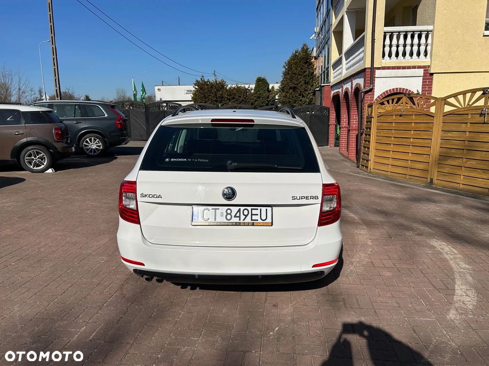 Skoda Superb 1.4 TSI Ambition - 22