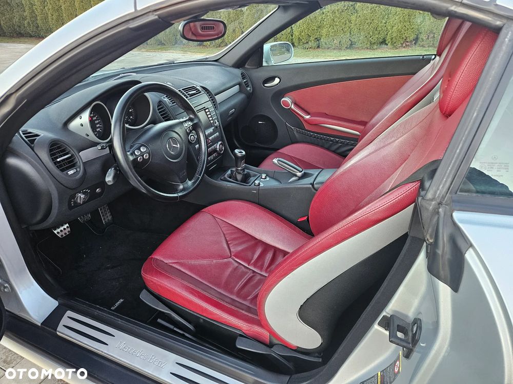 Mercedes-Benz SLK 300 Sport Edition - 22