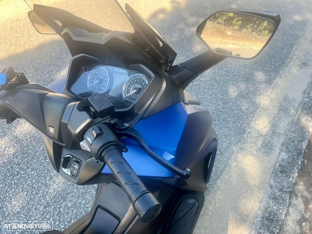 Honda Forza - 11