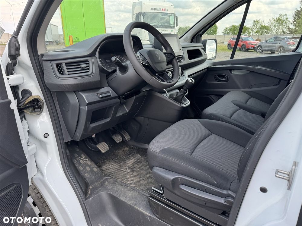 Renault TRAFIC - 23